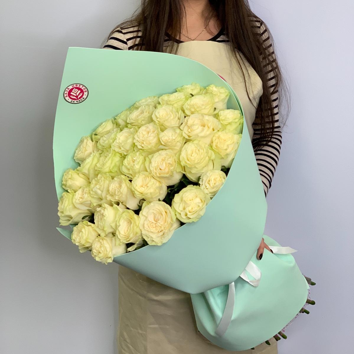 Букеты из белых роз 40 см (Эквадор) код  672