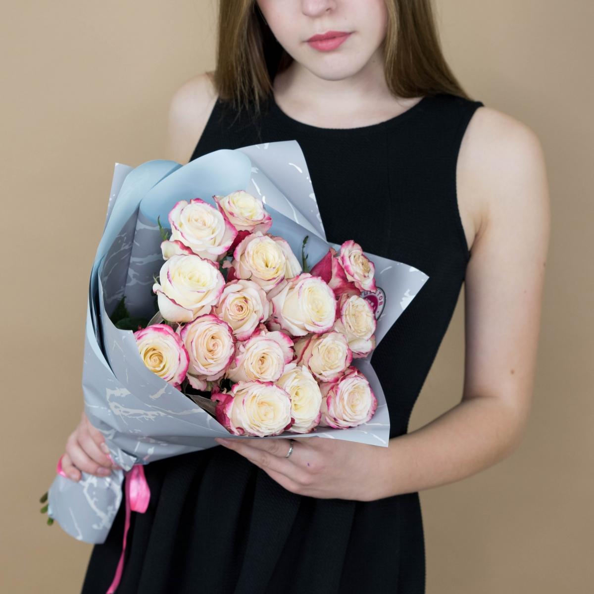 Розы красно-белые 15 шт 40 см (Эквадор) articul: 88704