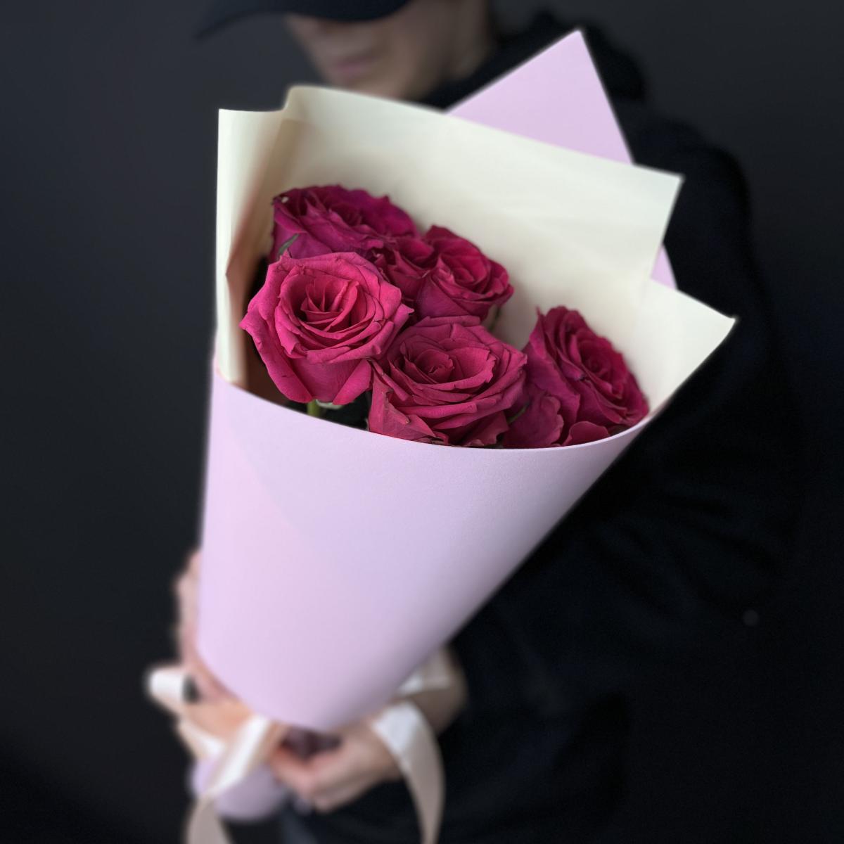 Букеты из розовых роз 40 см (Эквадор) код товара  91056